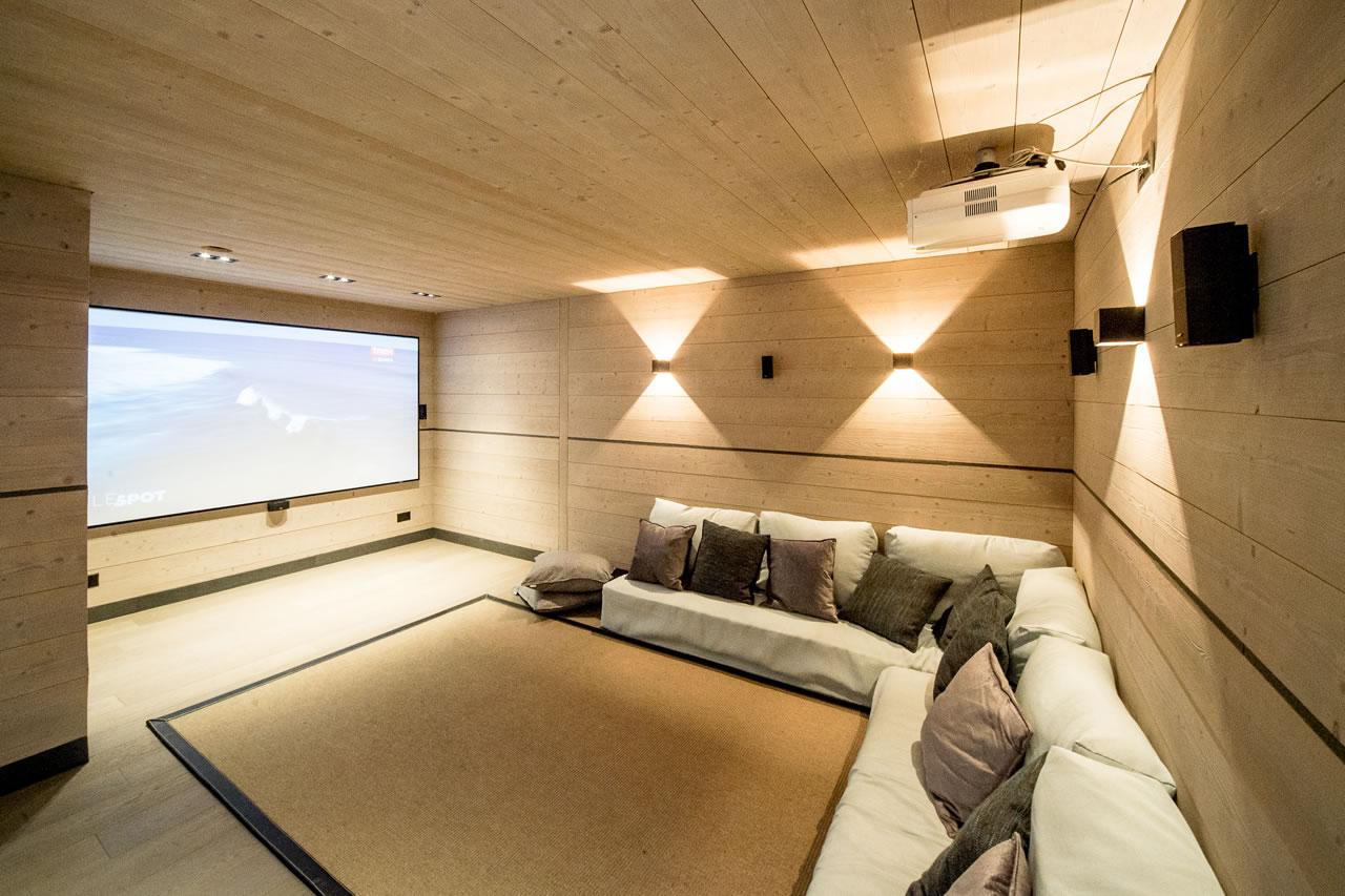 Shared cinema room of Apartment Aminona in Crans-Montana