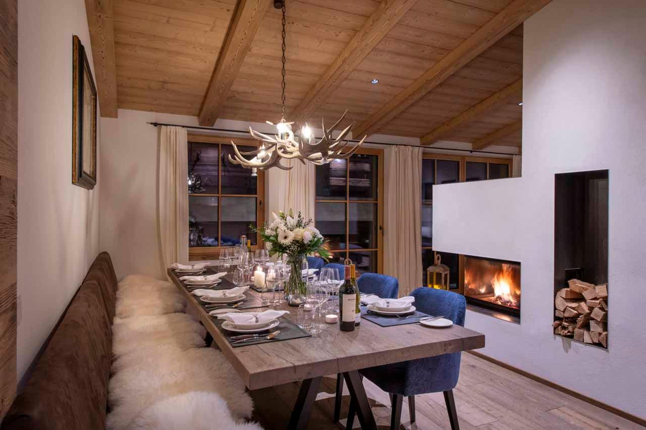 Dining table at Apartment Brunnenhof 11 in Lech