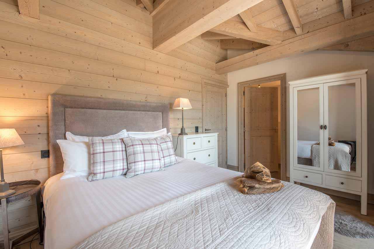 Bedroom one at Apartment Everest 401 in Courchevel 1650