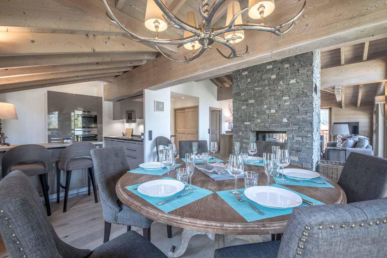 Dining table at Apartment Everest 401 in Courchevel 1650