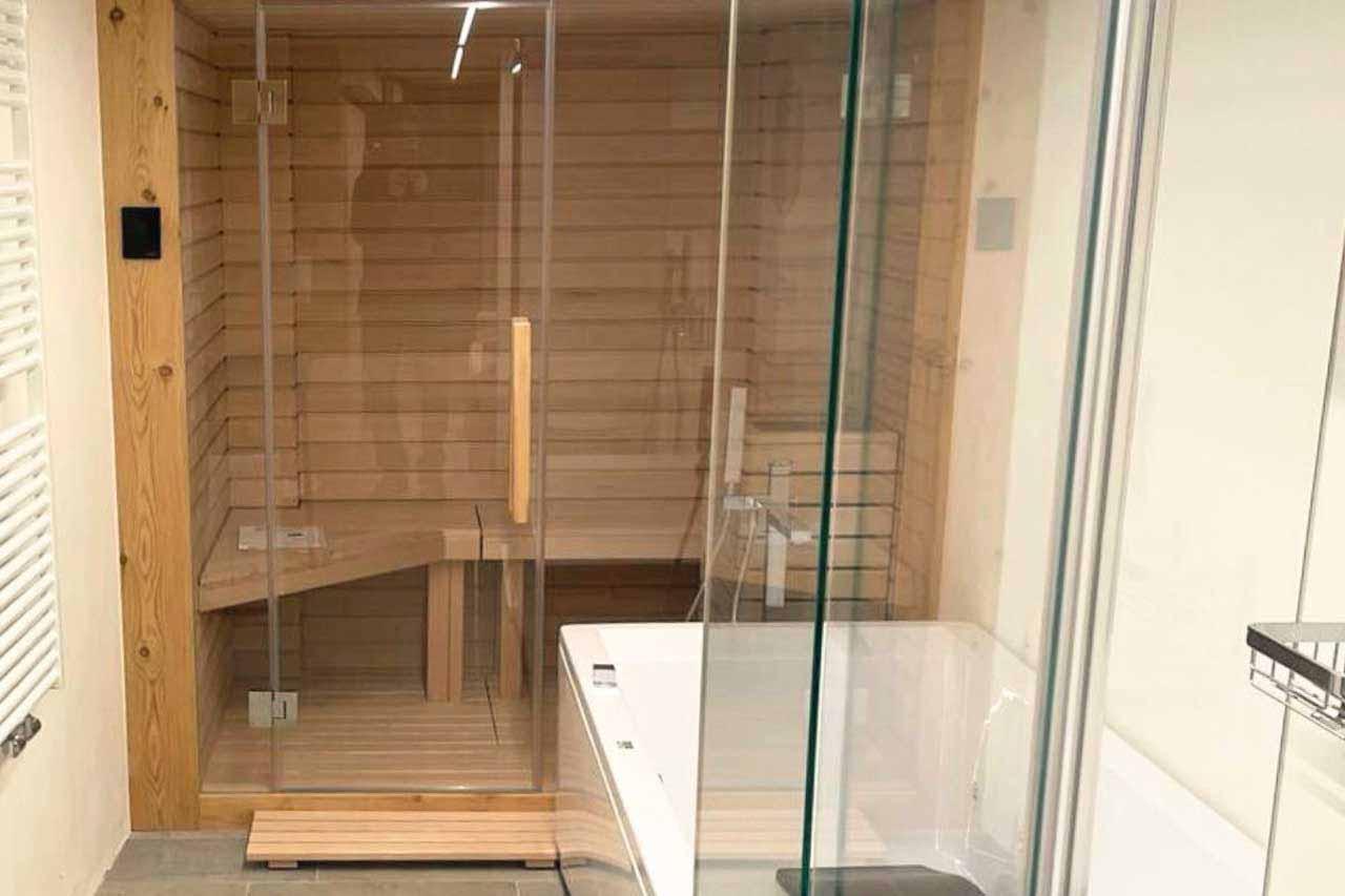 Sauna and bath in Apartment Lain Alpin, St Moritz