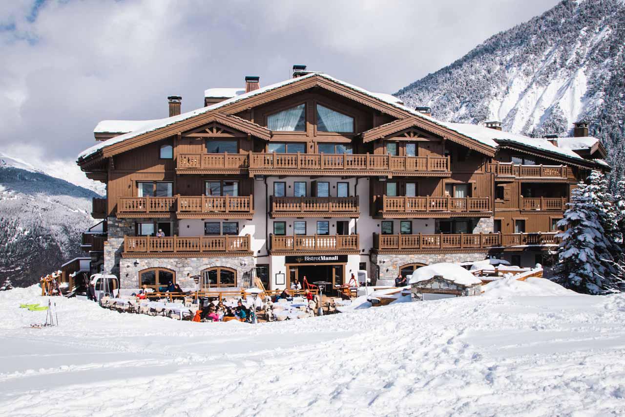 Ski-in/ski-out chalet in Courchevel 1650