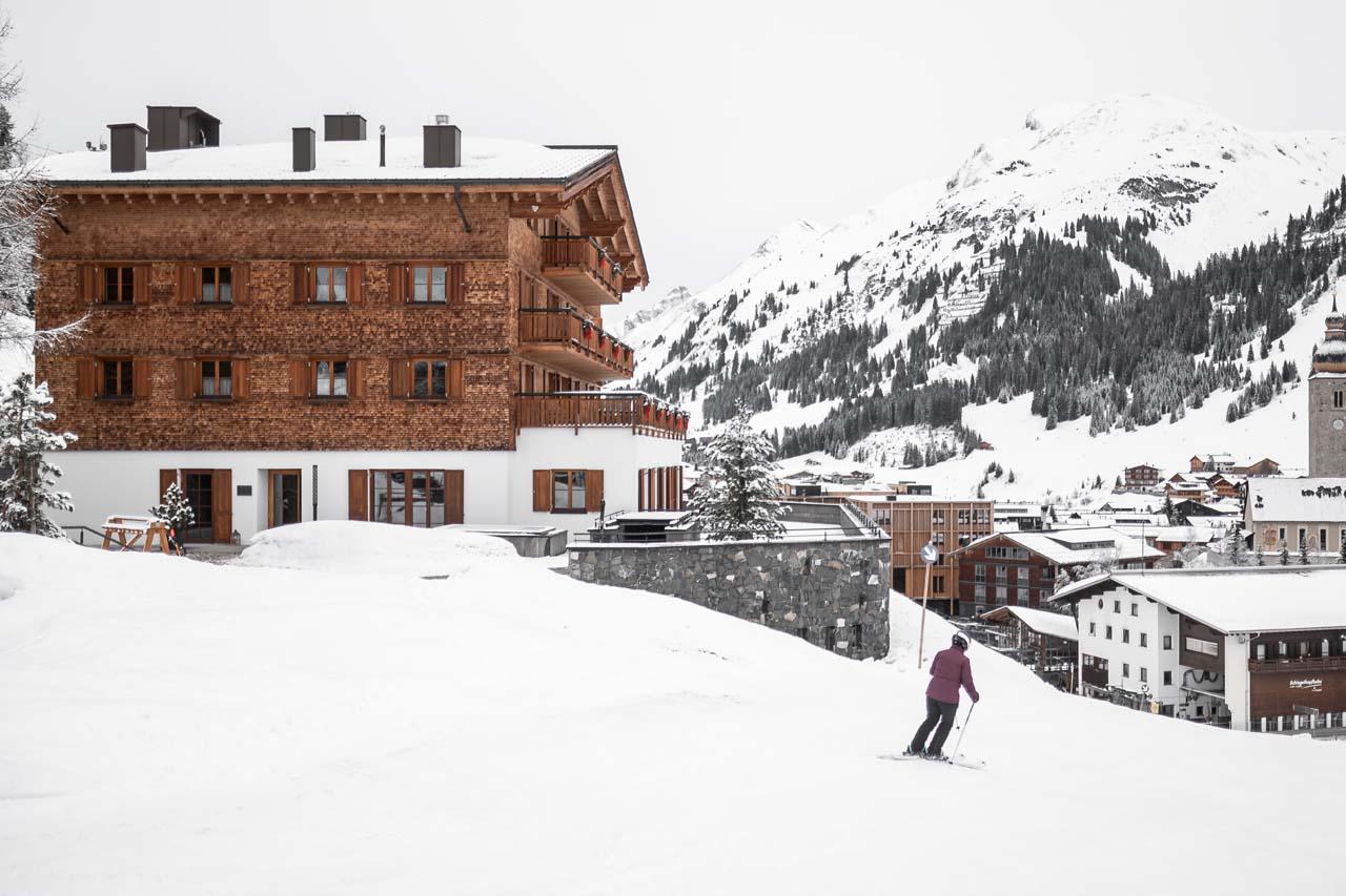 Ski in ski out chalet in Lech