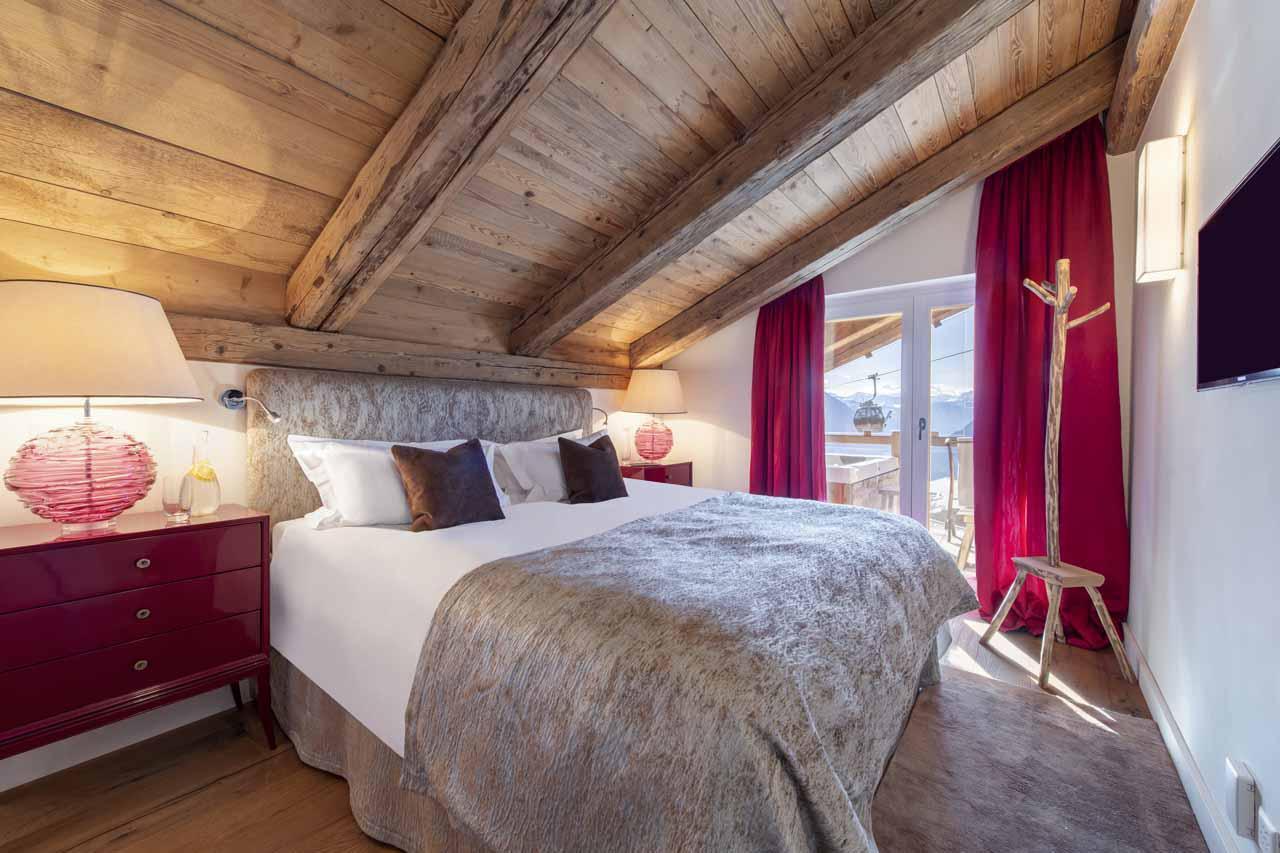 Master bedroom in Basalte Penthouse, Verbier