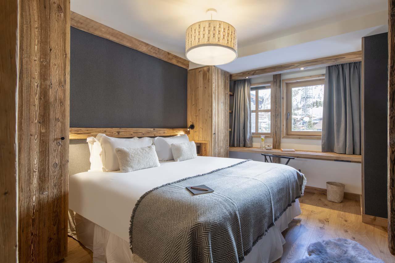Double master bedroom at Chalet 1850 in Val d'Isere