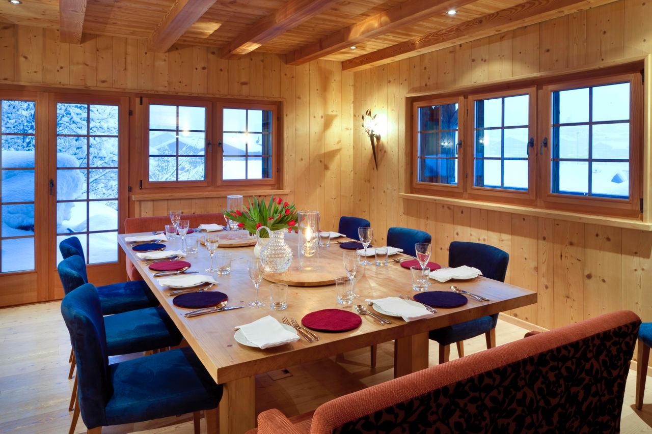 Dining area with seating for 10 in Chalet Chimera in Klosters