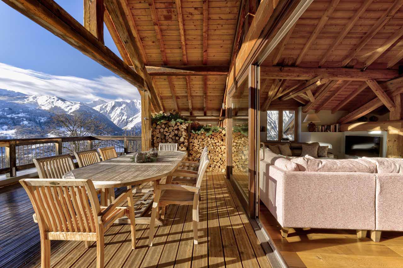 Terrace featuring panoramic mountain views at Chalet Coco in St Martin De Belleville