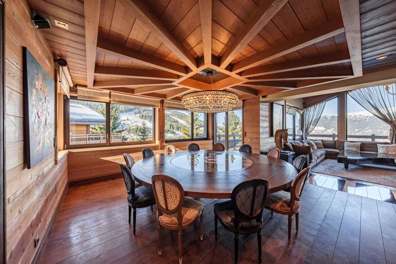 Dining area at Chalet Dolce Vita in Courchevel 1650
