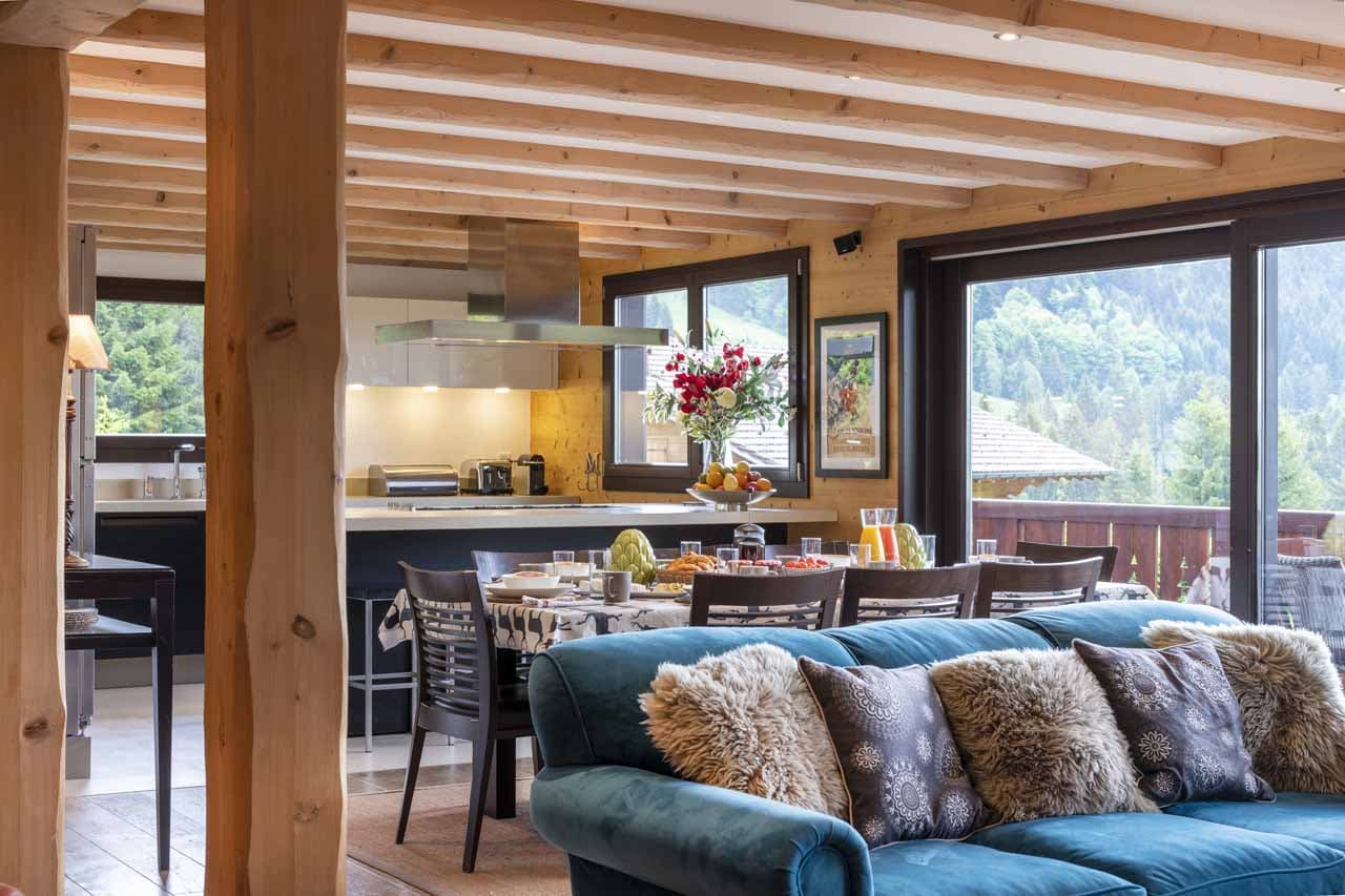 Living and dining area at Chalet Melchior in Villars-sur-Ollon