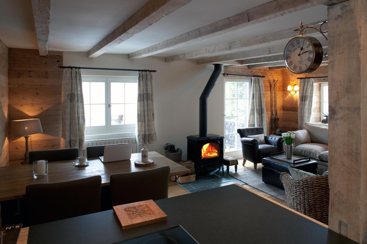 Living room at Silverbirch Chalet in Davos