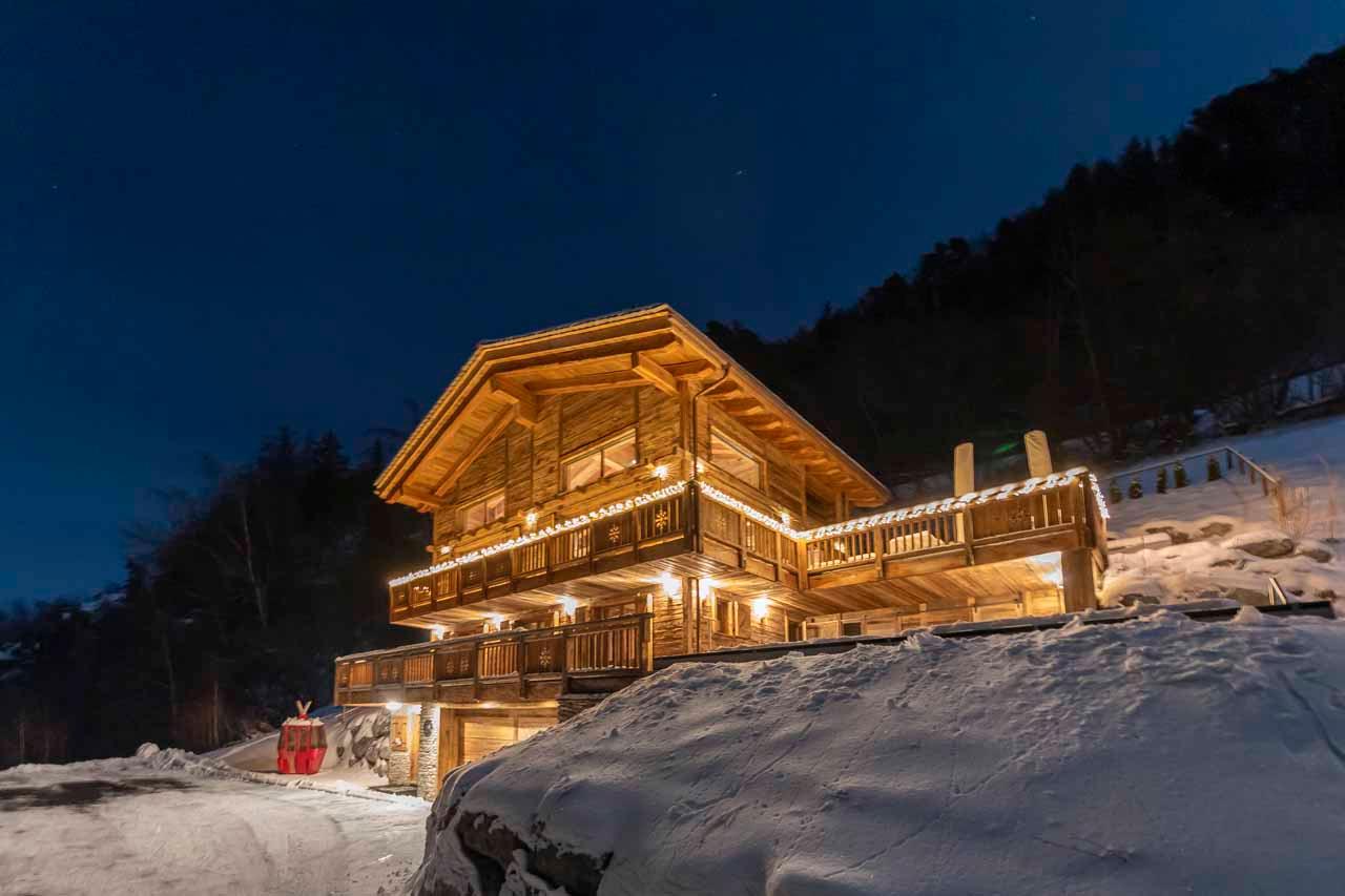Exterior of Chalet V in La Tzoumaz