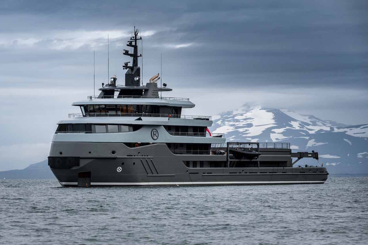 Yacht charter in Antarctic and Greenland