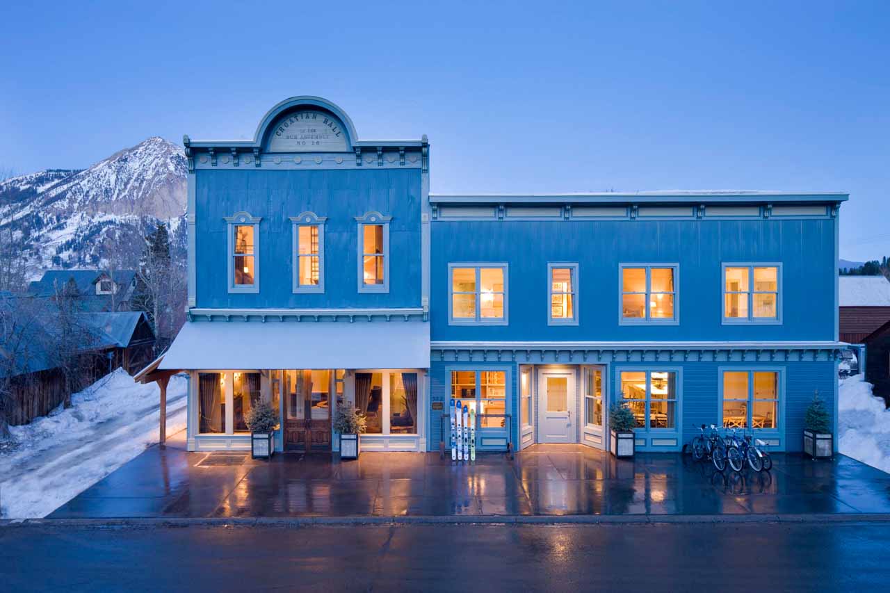 Exterior of Scarp Ridge Lodge in Crested Butte
