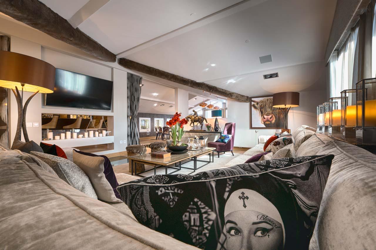 Open plan living area at Apartment Urbane Corniche in Les Gets